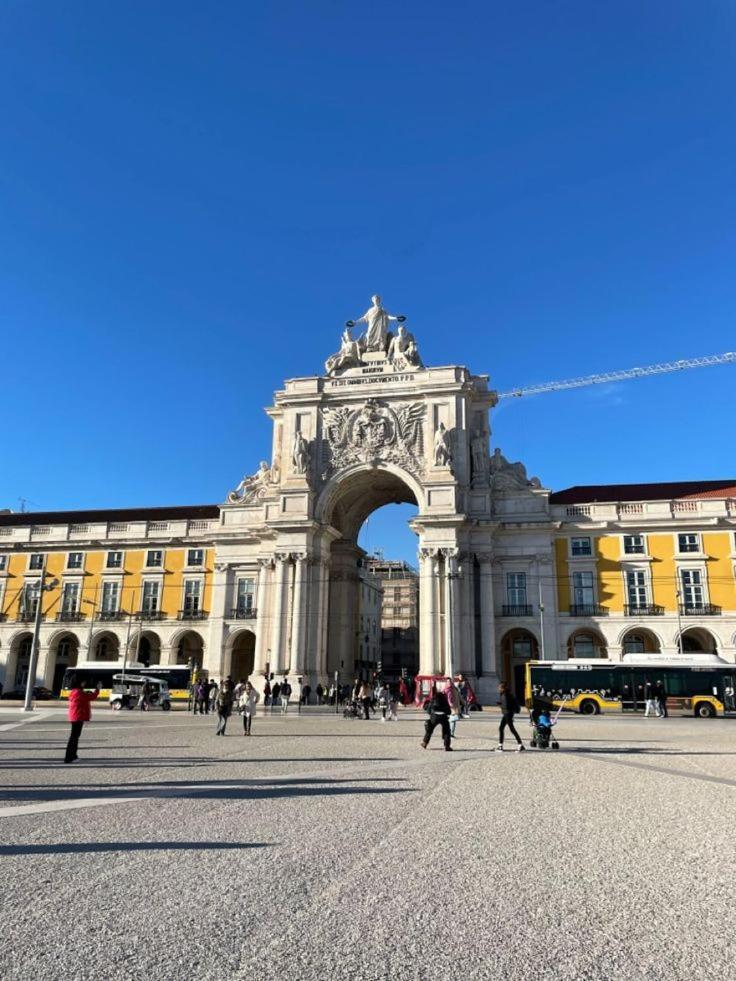 Appartamento Downtown Experience By Homing Lisbona Esterno foto