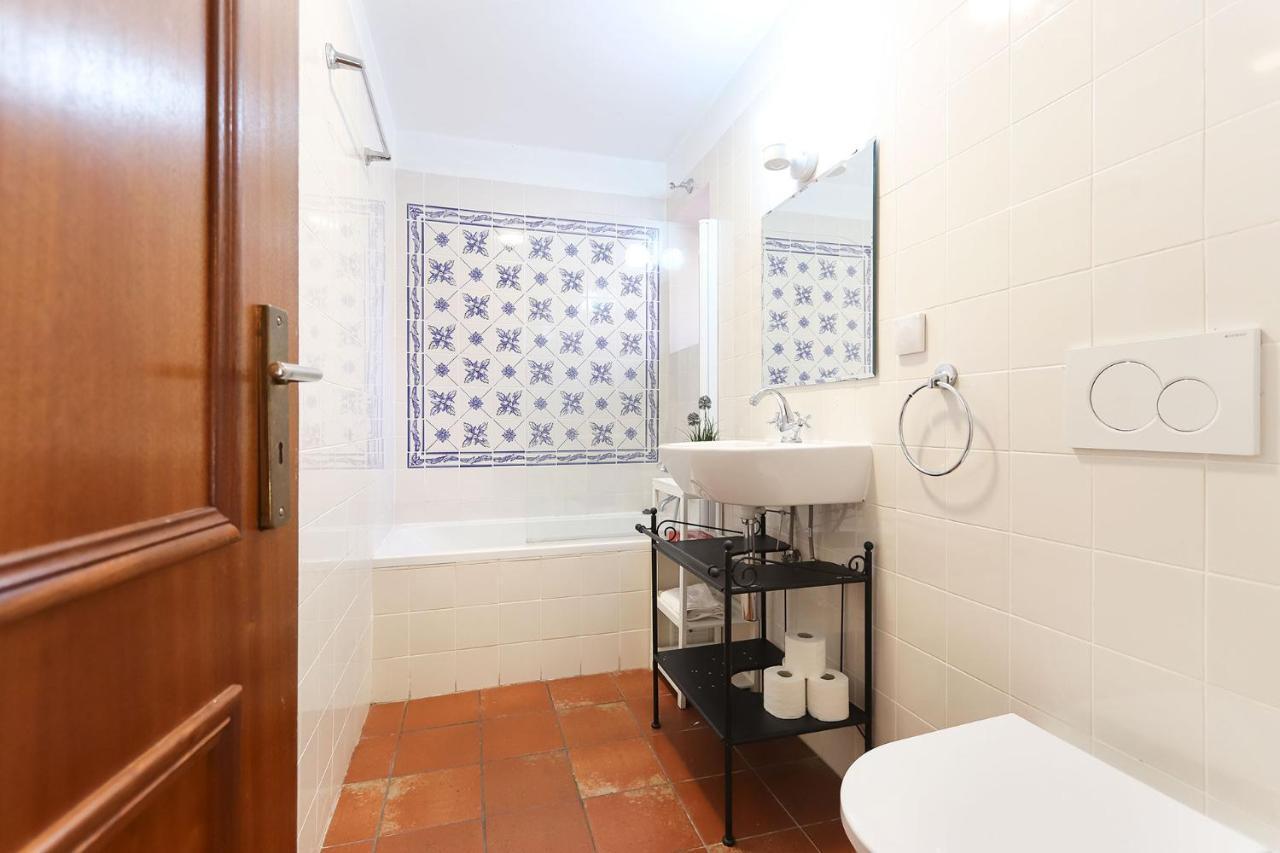 Appartamento Downtown Experience By Homing Lisbona Esterno foto